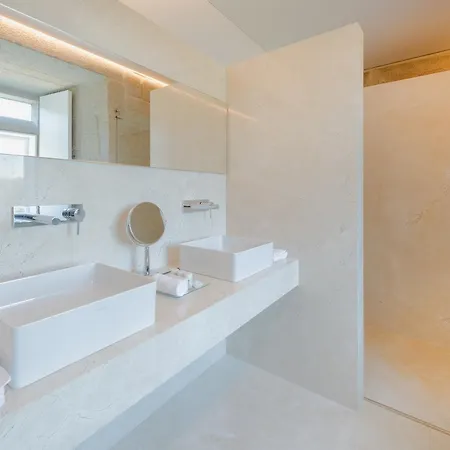 Torre De Tebra 호텔